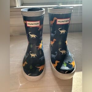 Hunter Kids' Colorful Dinosaur Print Boots